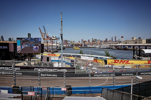 ELECTRIFYING – THE FORMULA E IN NEW YORK WITH BMW AND MAGNA., Picture 3